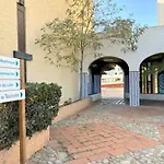 Apartament Pour 4 Avec Piscine Et Parking A - Fr-1-529-295 Le Barcarès